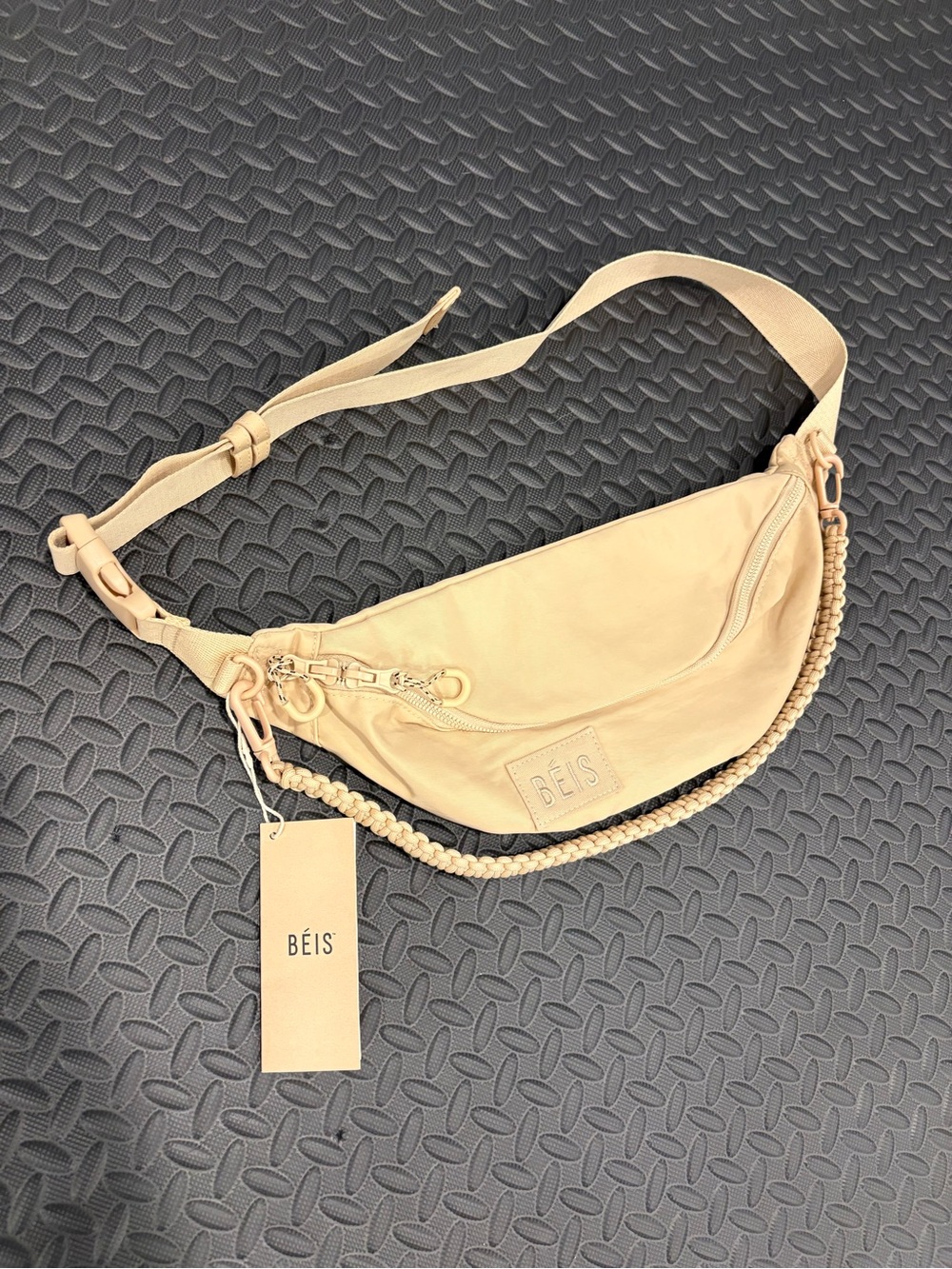 NWT BÉIS The Sport Pack Fanny Pack Belt Bag in Beige